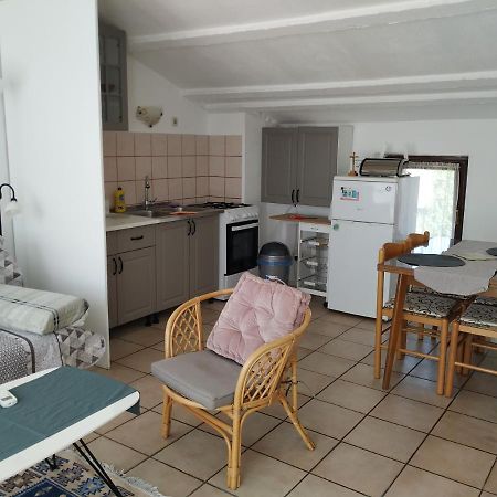 Apartmani Zlatko Pula Exterior foto
